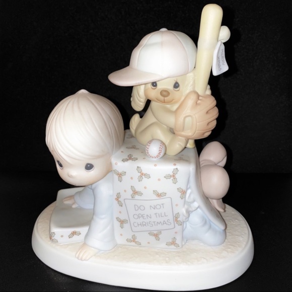 Precious Moments Vintage Figurine #522120 - Picture 1 of 2